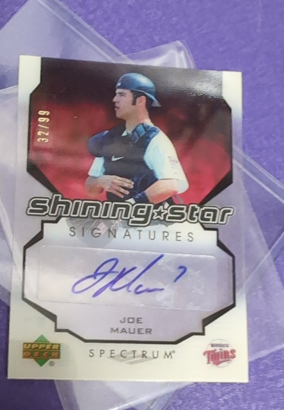 2007 Upper Deck Spectrum - Shining Star Signatures Joe Mauer #SS-JM /99 (AU)